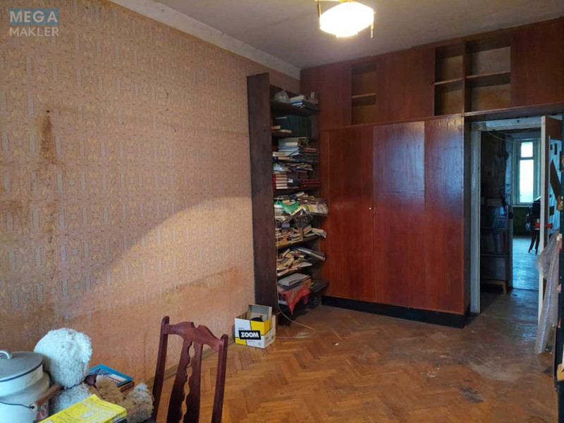 Продаж 3 кімнатної квартири (87/51/10), 4 пов. 9 пов. будинку, <a class="location-link" href="/kiev/" title="Недвижимость Київ">Київ</a>, <a class="location-link" href="/kiev/pecherskij/" title="Недвижимость Печерський район">Печерський р-н</a>, Василия Тютюнника ул., 22/26 (изображение 8)