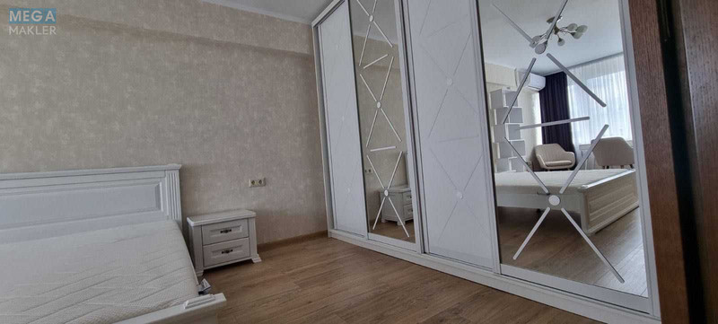 Оренда 1 кімнатної квартири, <a class="location-link" href="/kiev/" title="Недвижимость Київ">Київ</a>, <a class="location-link" href="/kiev/pecherskij/" title="Недвижимость Печерський район">Печерський р-н</a>, Велика Васильківська вул., 124а (изображение 10)