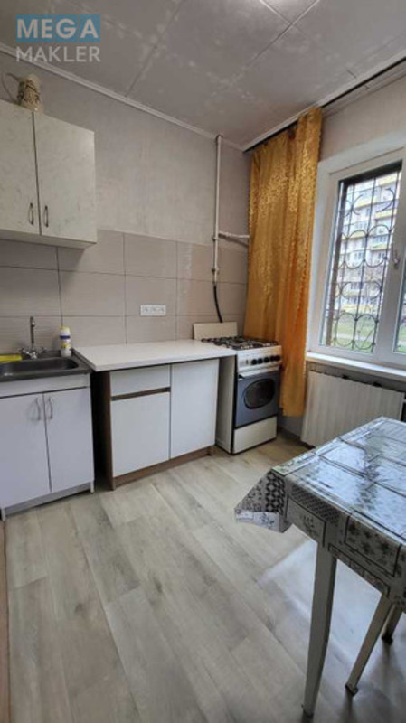 Продаж 2 кімнатної квартири (47/27/6), 1 пов. 9 пов. будинку, <a class="location-link" href="/kiev/" title="Недвижимость Київ">Київ</a>, <a class="location-link" href="/kiev/obolonskij/" title="Недвижимость Оболонський район">Оболонський р-н</a>, Героїв Сталінграду просп., 17 (изображение 6)