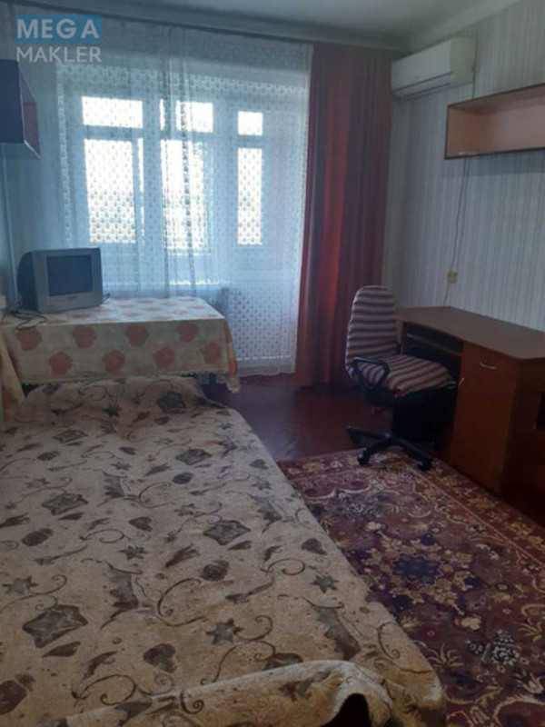 Оренда 1 кімнатної квартири, <a class="location-link" href="/kiev/" title="Недвижимость Київ">Київ</a>, <a class="location-link" href="/kiev/darnickij/" title="Недвижимость Дарницький район">Дарницький р-н</a>, Привокзальна вул., 12 (изображение 3)