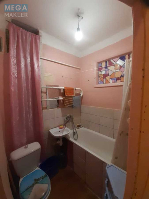 Оренда 1 кімнатної квартири, <a class="location-link" href="/kiev/" title="Недвижимость Київ">Київ</a>, <a class="location-link" href="/kiev/darnickij/" title="Недвижимость Дарницький район">Дарницький р-н</a>, Привокзальна вул., 12 (изображение 4)