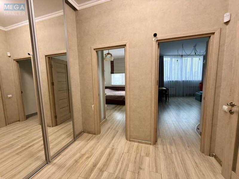 Продаж 1 кімнатної квартири (54/22/22), 12 пов. 18 пов. будинку, <a class="location-link" href="/kiev/" title="Недвижимость Київ">Київ</a>, <a class="location-link" href="/kiev/goloseevskij/" title="Недвижимость Голосіївський район">Голосіївський р-н</a>, Демеевская ул., 13 (изображение 18)