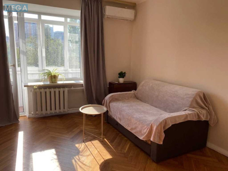 Оренда 3 кімнатної квартири, <a class="location-link" href="/kiev/" title="Недвижимость Київ">Київ</a>, <a class="location-link" href="/kiev/pecherskij/" title="Недвижимость Печерський район">Печерський р-н</a>, Леси Украинки бульв., 24 (изображение 10)