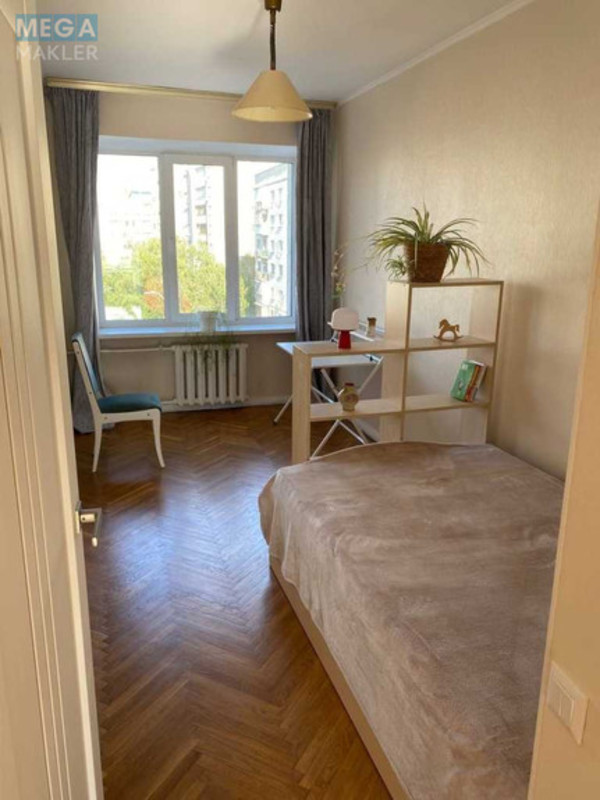 Оренда 3 кімнатної квартири, <a class="location-link" href="/kiev/" title="Недвижимость Київ">Київ</a>, <a class="location-link" href="/kiev/pecherskij/" title="Недвижимость Печерський район">Печерський р-н</a>, Леси Украинки бульв., 24 (изображение 11)