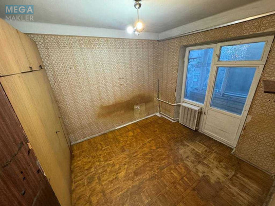 Продаж 3 кімнатної квартири (56/41/7), 9 пов. 9 пов. будинку, <a class="location-link" href="/kiev/" title="Недвижимость Київ">Київ</a>, <a class="location-link" href="/kiev/solomenskij/" title="Недвижимость Солом'янський район">Солом'янський р-н</a>, Борщагівська вул., 139/141 (изображение 4)