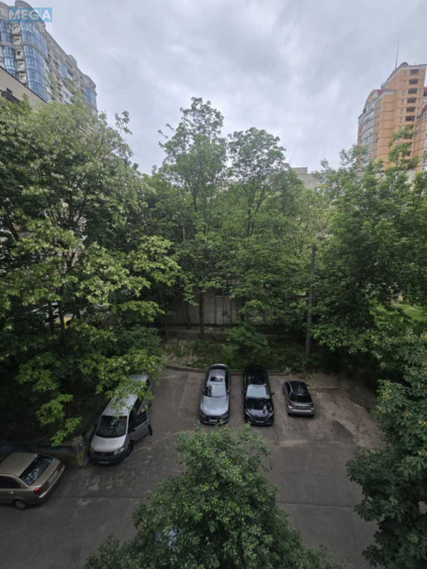 Продаж 1 кімнатної квартири (37/15/8), 4 пов. 9 пов. будинку, <a class="location-link" href="/kiev/" title="Недвижимость Київ">Київ</a>, <a class="location-link" href="/kiev/pecherskij/" title="Недвижимость Печерський район">Печерський р-н</a>, Драгомирова ул., 6Б (изображение 4)