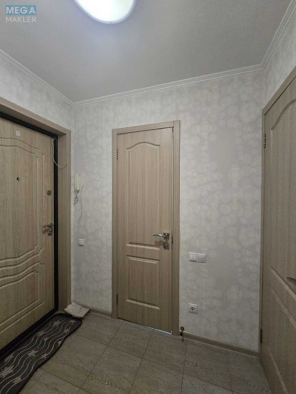 Продаж 1 кімнатної квартири (37/15/8), 4 пов. 9 пов. будинку, <a class="location-link" href="/kiev/" title="Недвижимость Київ">Київ</a>, <a class="location-link" href="/kiev/pecherskij/" title="Недвижимость Печерський район">Печерський р-н</a>, Драгомирова ул., 6Б (изображение 5)