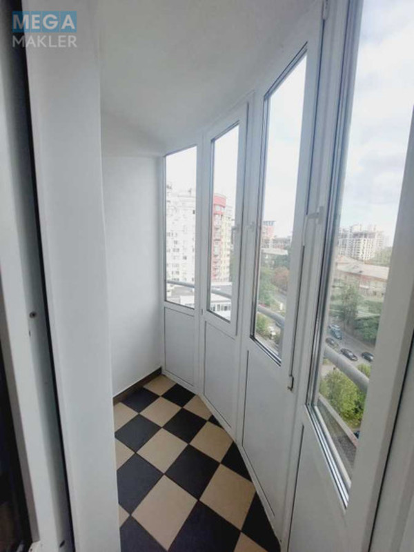Оренда 1 кімнатної квартири, <a class="location-link" href="/kiev/" title="Недвижимость Київ">Київ</a>, <a class="location-link" href="/kiev/goloseevskij/" title="Недвижимость Голосіївський район">Голосіївський р-н</a>, Ломоносова ул., 50/2 (изображение 11)