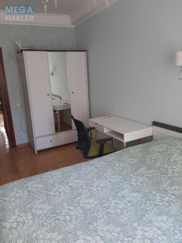 Оренда 3 кімнатної квартири, <a class="location-link" href="/kiev/" title="Недвижимость Київ">Київ</a>, <a class="location-link" href="/kiev/goloseevskij/" title="Недвижимость Голосіївський район">Голосіївський р-н</a>, Велика Васильківська вул., 122 (изображение 3)
