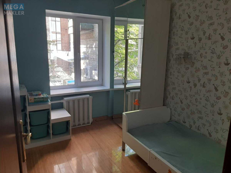 Оренда 3 кімнатної квартири, <a class="location-link" href="/kiev/" title="Недвижимость Київ">Київ</a>, <a class="location-link" href="/kiev/goloseevskij/" title="Недвижимость Голосіївський район">Голосіївський р-н</a>, Велика Васильківська вул., 122 (изображение 7)