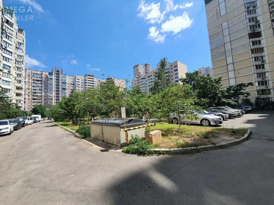Продаж 2 кімнатної квартири (61,2/35/11,8), 1 пов. 16 пов. будинку, <a class="location-link" href="/kiev/" title="Недвижимость Київ">Київ</a>, <a class="location-link" href="/kiev/darnickij/" title="Недвижимость Дарницький район">Дарницький р-н</a>, Вишняковская ул., 7а (изображение 7)