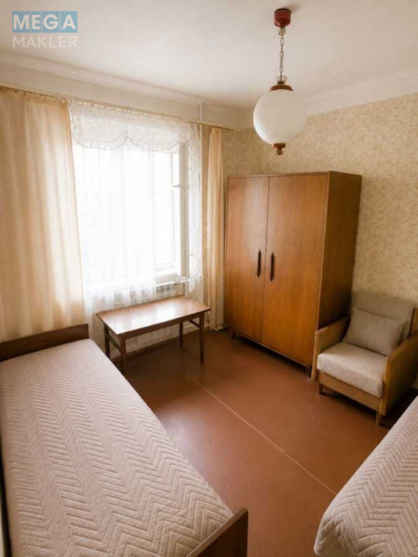 Продаж 2 кімнатної квартири (49,4/29/8,1), 7 пов. 9 пов. будинку, <a class="location-link" href="/kiev/" title="Недвижимость Київ">Київ</a>, <a class="location-link" href="/kiev/obolonskij/" title="Недвижимость Оболонський район">Оболонський р-н</a>, Маршала Малиновського вул., 3Б (изображение 4)