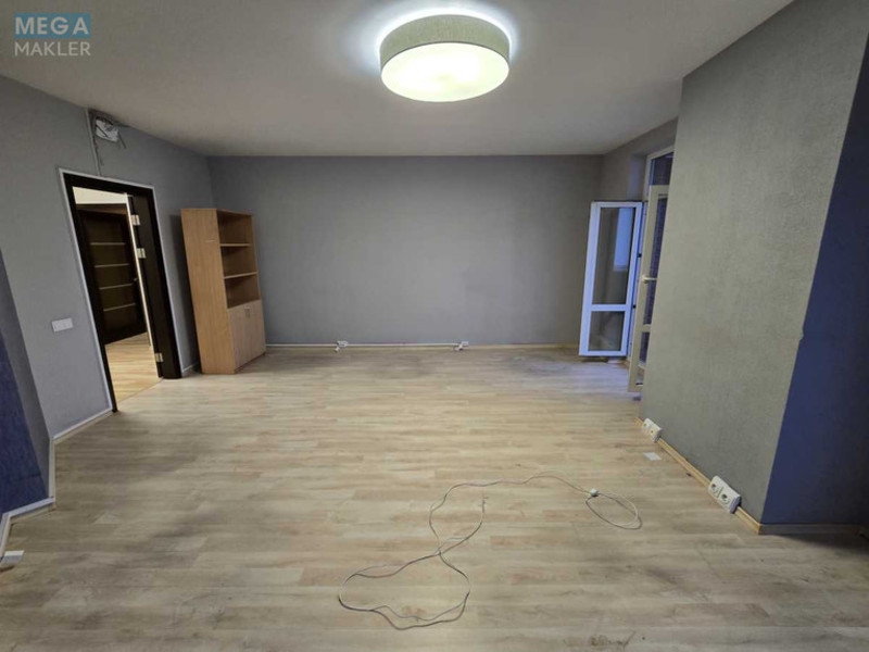 Продаж 4 кімнатної квартири (160/100/20), 5 пов. 9 пов. будинку, <a class="location-link" href="/kiev/" title="Недвижимость Київ">Київ</a>, <a class="location-link" href="/kiev/dneprovskij/" title="Недвижимость Дніпровський район">Дніпровський р-н</a>, Раисы Окипной ул., 4 (изображение 16)