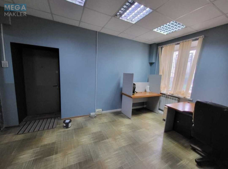Продаж 3 кімнатної квартири (56/40/8), 1 пов. 3 пов. будинку, <a class="location-link" href="/kiev/" title="Недвижимость Київ">Київ</a>, <a class="location-link" href="/kiev/solomenskij/" title="Недвижимость Солом'янський район">Солом'янський р-н</a>, Вацлава Гавела бульв., 67 (изображение 2)