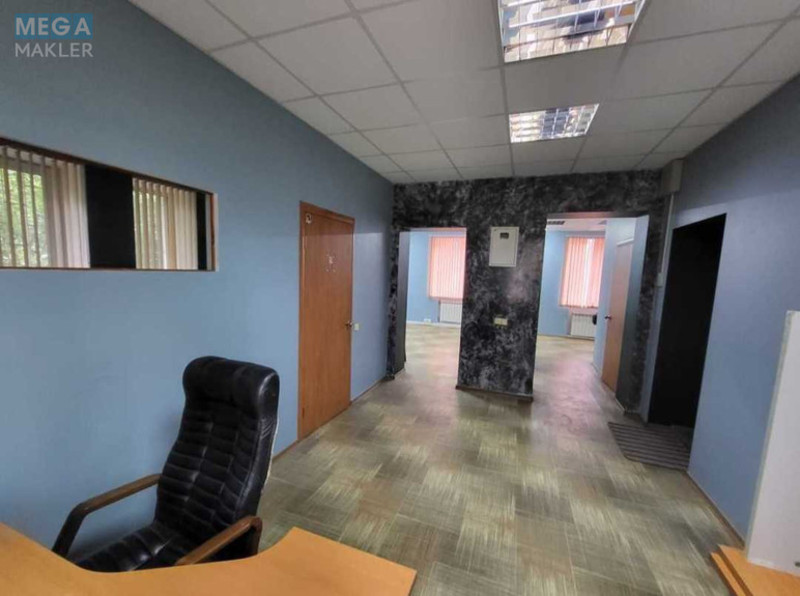 Продаж 3 кімнатної квартири (56/40/8), 1 пов. 3 пов. будинку, <a class="location-link" href="/kiev/" title="Недвижимость Київ">Київ</a>, <a class="location-link" href="/kiev/solomenskij/" title="Недвижимость Солом'янський район">Солом'янський р-н</a>, Вацлава Гавела бульв., 67 (изображение 3)