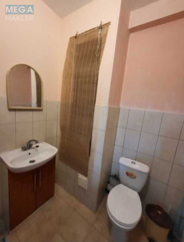Продаж 3 кімнатної квартири (56/40/8), 1 пов. 3 пов. будинку, <a class="location-link" href="/kiev/" title="Недвижимость Київ">Київ</a>, <a class="location-link" href="/kiev/solomenskij/" title="Недвижимость Солом'янський район">Солом'янський р-н</a>, Вацлава Гавела бульв., 67 (изображение 8)