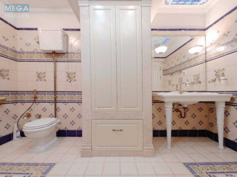 Оренда 4 кімнатні квартири, <a class="location-link" href="/kiev/" title="Недвижимость Київ">Київ</a>, <a class="location-link" href="/kiev/pecherskij/" title="Недвижимость Печерський район">Печерський р-н</a>, Институтская ул., 18 (изображение 11)