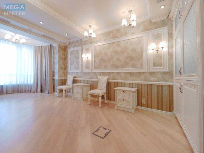 Оренда 4 кімнатні квартири, <a class="location-link" href="/kiev/" title="Недвижимость Київ">Київ</a>, <a class="location-link" href="/kiev/pecherskij/" title="Недвижимость Печерський район">Печерський р-н</a>, Институтская ул., 18 (изображение 14)