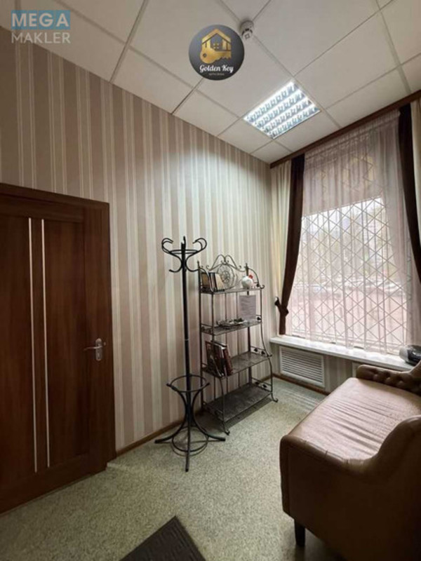 Продаж комерційної нерухомості, 29,20&nbsp;кв.м, под офис, <a class="location-link" href="/kiev/" title="Недвижимость Київ">Київ</a>, <a class="location-link" href="/kiev/dneprovskij/" title="Недвижимость Дніпровський район">Дніпровський р-н</a>, Євгена Сверстюка вул., 11А (изображение 2)