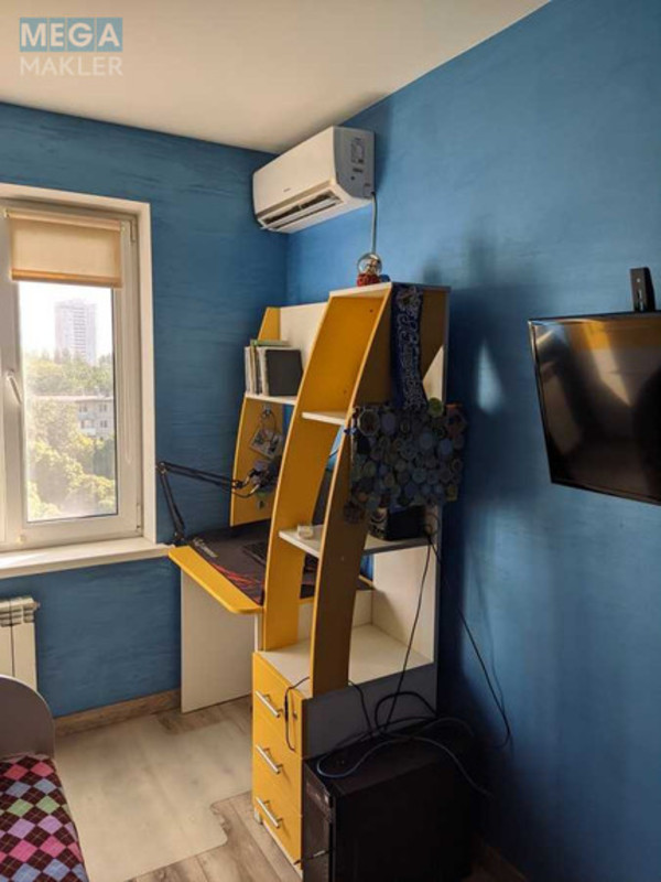 Продаж 3 кімнатної квартири (57/39/6), 7 пов. 9 пов. будинку, <a class="location-link" href="/kiev/" title="Недвижимость Київ">Київ</a>, <a class="location-link" href="/kiev/svyatoshinskij/" title="Недвижимость Святошинський район">Святошинський р-н</a>, Миколи Руденка бульв., 19 (изображение 10)