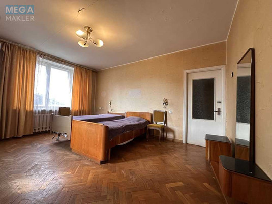 Продаж 3 кімнатної квартири (94/?/10), 4 пов. 9 пов. будинку, <a class="location-link" href="/kiev/" title="Недвижимость Київ">Київ</a>, <a class="location-link" href="/kiev/pecherskij/" title="Недвижимость Печерський район">Печерський р-н</a>, Михайла Омеляновича-Павленка вул., 19 (изображение 11)