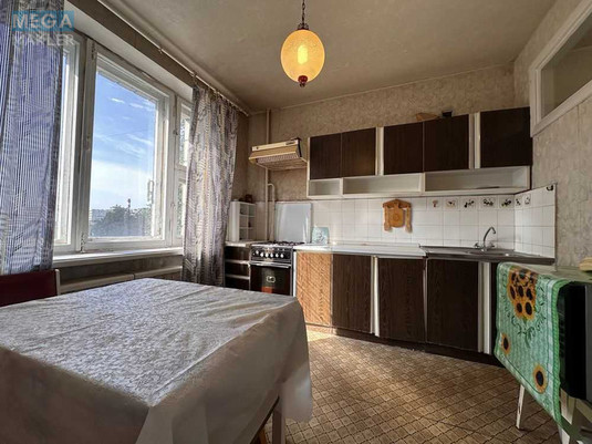 Продаж 3 кімнатної квартири (94/?/10), 4 пов. 9 пов. будинку, <a class="location-link" href="/kiev/" title="Недвижимость Київ">Київ</a>, <a class="location-link" href="/kiev/pecherskij/" title="Недвижимость Печерський район">Печерський р-н</a>, Михайла Омеляновича-Павленка вул., 19 (изображение 14)