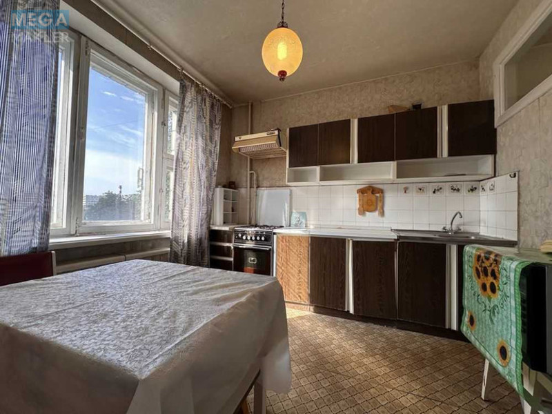 Продаж 3 кімнатної квартири (94/?/10), 4 пов. 9 пов. будинку, <a class="location-link" href="/kiev/" title="Недвижимость Київ">Київ</a>, <a class="location-link" href="/kiev/pecherskij/" title="Недвижимость Печерський район">Печерський р-н</a>, Михайла Омеляновича-Павленка вул., 19 (изображение 14)