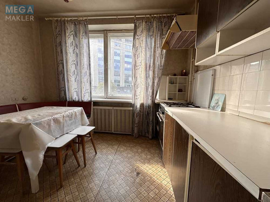 Продаж 3 кімнатної квартири (94/?/10), 4 пов. 9 пов. будинку, <a class="location-link" href="/kiev/" title="Недвижимость Київ">Київ</a>, <a class="location-link" href="/kiev/pecherskij/" title="Недвижимость Печерський район">Печерський р-н</a>, Михайла Омеляновича-Павленка вул., 19 (изображение 16)