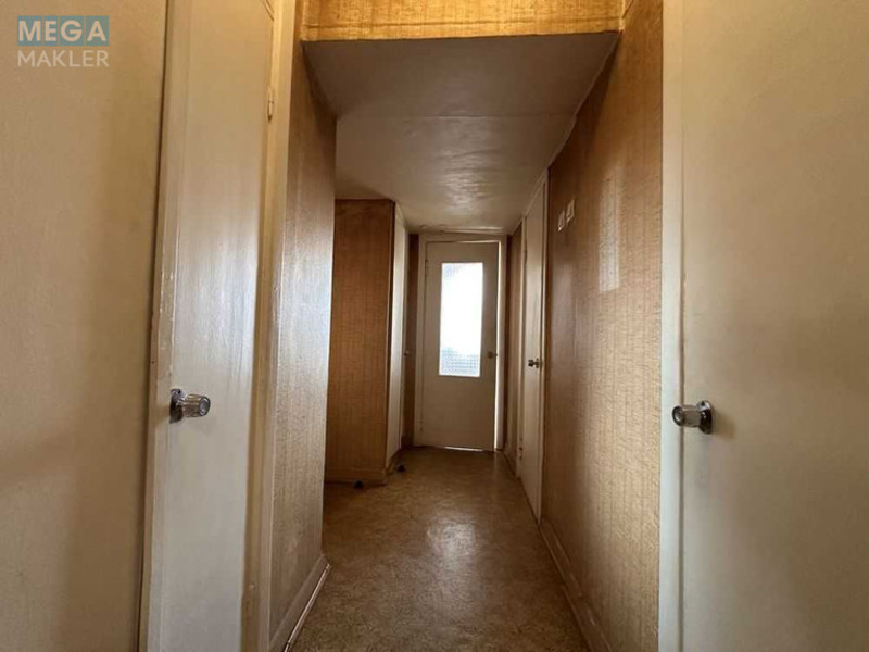 Продаж 3 кімнатної квартири (94/?/10), 4 пов. 9 пов. будинку, <a class="location-link" href="/kiev/" title="Недвижимость Київ">Київ</a>, <a class="location-link" href="/kiev/pecherskij/" title="Недвижимость Печерський район">Печерський р-н</a>, Михайла Омеляновича-Павленка вул., 19 (изображение 20)