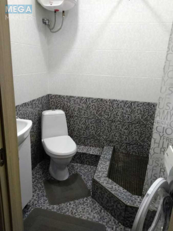 Оренда 1 кімнатної квартири, <a class="location-link" href="/kiev/" title="Недвижимость Київ">Київ</a>, <a class="location-link" href="/kiev/podolskij/" title="Недвижимость Подільський район">Подільський р-н</a>, Світлицького вул., 35 (изображение 4)