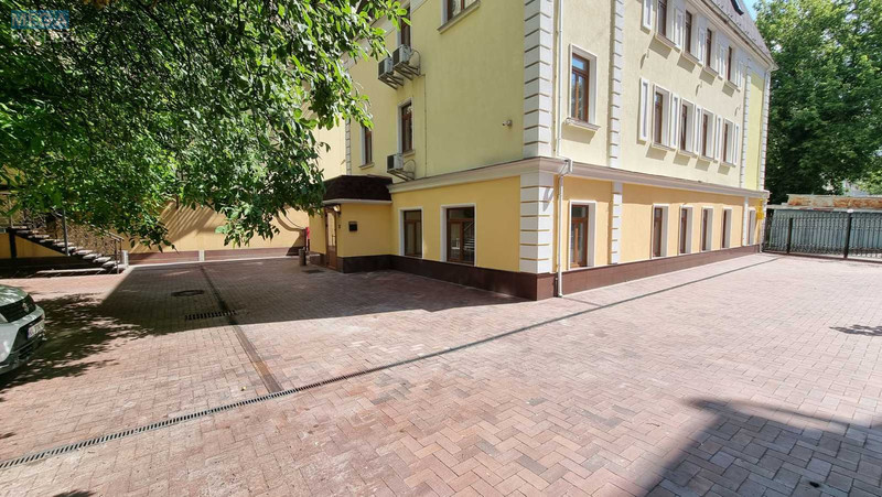 Продаж комерційної нерухомості, 500&nbsp;кв.м, под офис, <a class="location-link" href="/kiev/" title="Недвижимость Київ">Київ</a>, <a class="location-link" href="/kiev/goloseevskij/" title="Недвижимость Голосіївський район">Голосіївський р-н</a>, Володимирська вул., 63А (изображение 3)