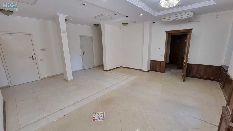Продаж комерційної нерухомості, 500&nbsp;кв.м, под офис, <a class="location-link" href="/kiev/" title="Недвижимость Київ">Київ</a>, <a class="location-link" href="/kiev/goloseevskij/" title="Недвижимость Голосіївський район">Голосіївський р-н</a>, Володимирська вул., 63А (изображение 5)