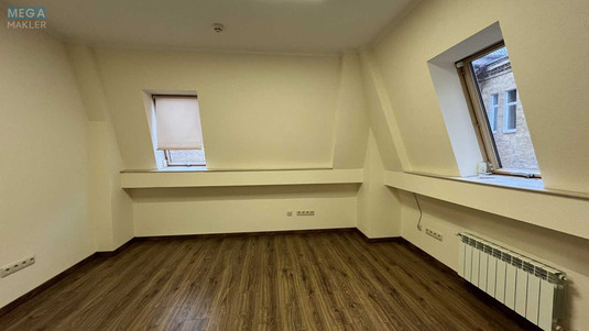 Продаж комерційної нерухомості, 500&nbsp;кв.м, под офис, <a class="location-link" href="/kiev/" title="Недвижимость Київ">Київ</a>, <a class="location-link" href="/kiev/goloseevskij/" title="Недвижимость Голосіївський район">Голосіївський р-н</a>, Володимирська вул., 63А (изображение 23)