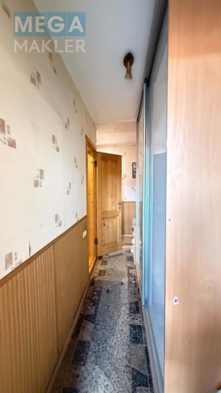 Продаж 3 кімнатної квартири (72/45/5), 4 пов. 5 пов. будинку, <a class="location-link" href="/dnepropetrovsk/" title="Недвижимость Дніпра">Дніпро</a>, <a class="location-link" href="/dnepropetrovsk/zhovtnevyj/" title="Недвижимость Жовтневий район">Жовтневий р-н</a>, європейська (изображение 3)