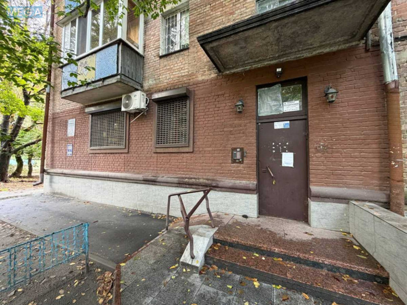 Продаж 1 кімнатної квартири (45/10/25), 1 пов. 5 пов. будинку, <a class="location-link" href="/kiev/" title="Недвижимость Київ">Київ</a>, <a class="location-link" href="/kiev/shevchenkovskij/" title="Недвижимость Шевченківський район">Шевченківський р-н</a>, Деревлянська вул., 19Б (изображение 14)