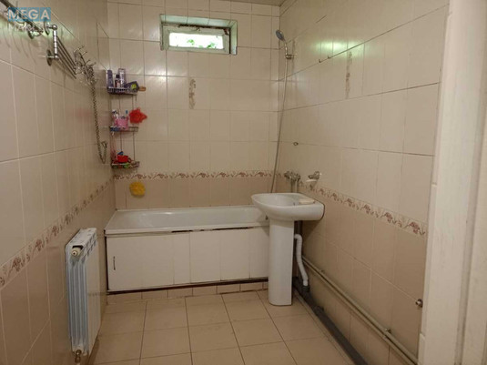 Продаж дома, 2&nbsp;поверху, 96&nbsp;кв.м, 4&nbsp;кімнати, ділянка 15&nbsp;соток, <a class="location-link" href="/belogorodka-selo-kv/" title="Недвижимость Білогородка">Білогородка</a>, вул. Жовтнева, 3 (изображение 12)
