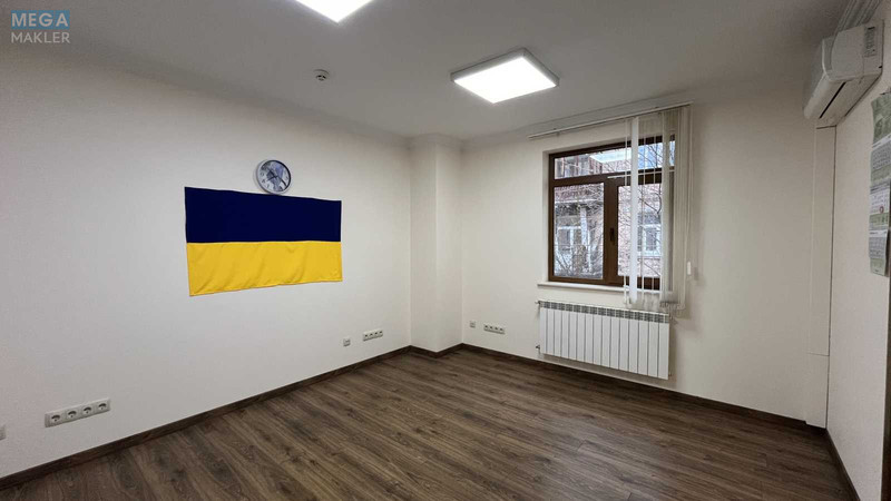 Оренда комерційної нерухомості, 500&nbsp;кв.м, под офис, <a class="location-link" href="/kiev/" title="Недвижимость Київ">Київ</a>, <a class="location-link" href="/kiev/goloseevskij/" title="Недвижимость Голосіївський район">Голосіївський р-н</a>, Володимирська вул., 63А (изображение 17)