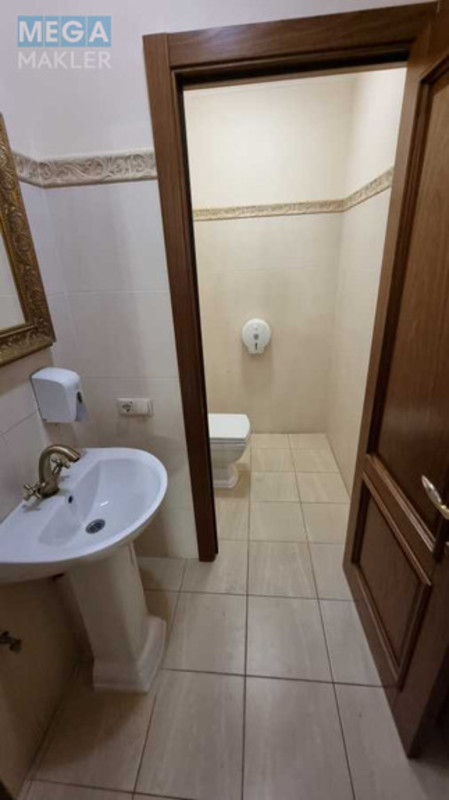 Оренда комерційної нерухомості, 500&nbsp;кв.м, под офис, <a class="location-link" href="/kiev/" title="Недвижимость Київ">Київ</a>, <a class="location-link" href="/kiev/goloseevskij/" title="Недвижимость Голосіївський район">Голосіївський р-н</a>, Володимирська вул., 63А (изображение 24)