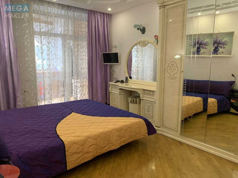 Оренда 4 кімнатні квартири, <a class="location-link" href="/kiev/" title="Недвижимость Київ">Київ</a>, <a class="location-link" href="/kiev/shevchenkovskij/" title="Недвижимость Шевченківський район">Шевченківський р-н</a>, Тургенєвська вул., 45-49 (изображение 13)