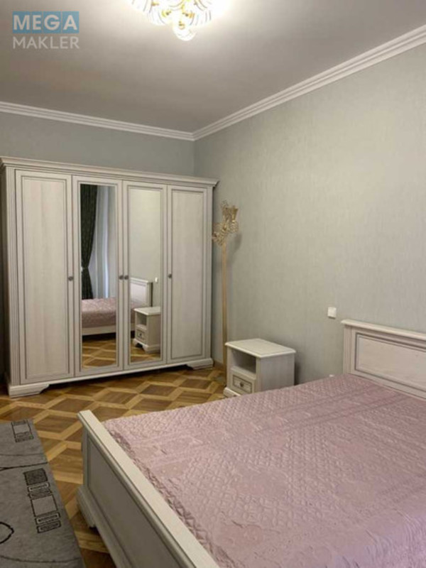 Продаж 4 кімнатної квартири (170/112/17), 3 пов. 9 пов. будинку, <a class="location-link" href="/kiev/" title="Недвижимость Київ">Київ</a>, <a class="location-link" href="/kiev/shevchenkovskij/" title="Недвижимость Шевченківський район">Шевченківський р-н</a>, Тургенєвська вул., 45-49 (изображение 13)