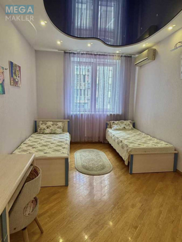 Продаж 4 кімнатної квартири (170/112/17), 3 пов. 9 пов. будинку, <a class="location-link" href="/kiev/" title="Недвижимость Київ">Київ</a>, <a class="location-link" href="/kiev/shevchenkovskij/" title="Недвижимость Шевченківський район">Шевченківський р-н</a>, Тургенєвська вул., 45-49 (изображение 18)