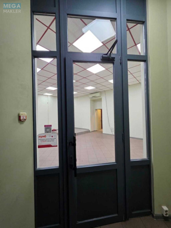Оренда комерційної нерухомості, 70&nbsp;кв.м, под магазин, <a class="location-link" href="/kiev/" title="Недвижимость Київ">Київ</a>, <a class="location-link" href="/kiev/pecherskij/" title="Недвижимость Печерський район">Печерський р-н</a>, Михайловская ул., 19 (изображение 11)