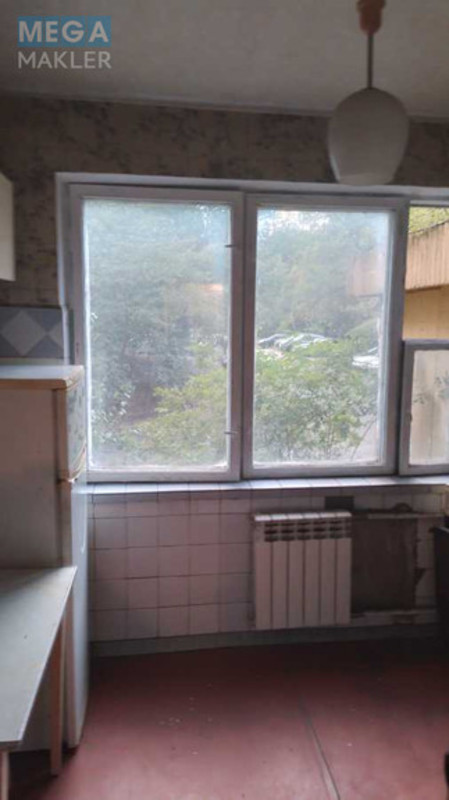Продаж 3 кімнатної квартири (70/45/7,4), 1 пов. 9 пов. будинку, <a class="location-link" href="/kiev/" title="Недвижимость Київ">Київ</a>, <a class="location-link" href="/kiev/svyatoshinskij/" title="Недвижимость Святошинський район">Святошинський р-н</a>, Булгакова вул., 5 (изображение 3)