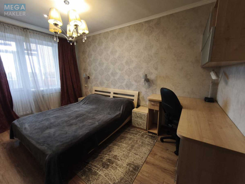 Продаж 3 кімнатної квартири (63/37/9), 10 пов. 10 пов. будинку, <a class="location-link" href="/sumi/" title="Недвижимость Суми">Суми</a>, <a class="location-link" href="/sumi/kolpakovskij/" title="Недвижимость Ковпаківський район">Ковпаківський р-н</a>, Сумської тероборони, 81В (изображение 4)