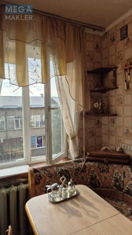 Оренда 1 кімнатної квартири, <a class="location-link" href="/kiev/" title="Недвижимость Київ">Київ</a>, <a class="location-link" href="/kiev/dneprovskij/" title="Недвижимость Дніпровський район">Дніпровський р-н</a>, Райдужна вул., 13в (изображение 2)
