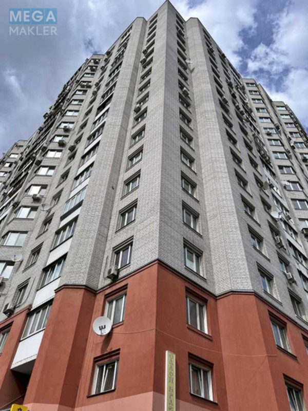 Продаж 3 кімнатної квартири (115/62/14), 6 пов. 16 пов. будинку, <a class="location-link" href="/kiev/" title="Недвижимость Київ">Київ</a>, <a class="location-link" href="/kiev/svyatoshinskij/" title="Недвижимость Святошинський район">Святошинський р-н</a>, Прилужна вул., 4/15 (изображение 23)