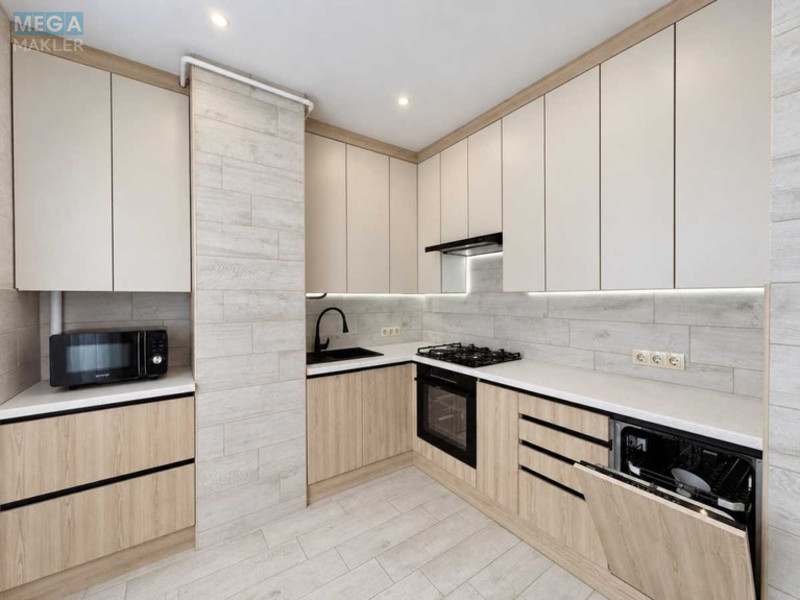 Оренда 2 кімнатної квартири, <a class="location-link" href="/kiev/" title="Недвижимость Київ">Київ</a>, <a class="location-link" href="/kiev/solomenskij/" title="Недвижимость Солом'янський район">Солом'янський р-н</a>, Практична вул., 3 (изображение 11)