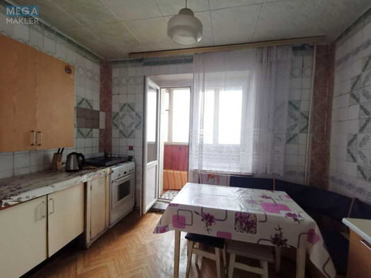 Оренда 4 кімнатні квартири, <a class="location-link" href="/kiev/" title="Недвижимость Київ">Київ</a>, <a class="location-link" href="/kiev/desnyanskij/" title="Недвижимость Деснянський район">Деснянський р-н</a>, Володимира Маяковського просп., 72а (изображение 2)