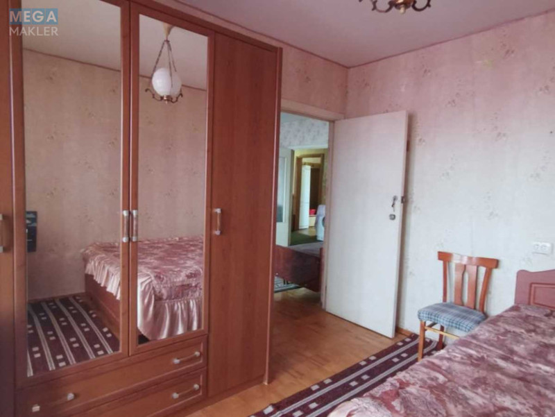 Оренда 4 кімнатні квартири, <a class="location-link" href="/kiev/" title="Недвижимость Київ">Київ</a>, <a class="location-link" href="/kiev/desnyanskij/" title="Недвижимость Деснянський район">Деснянський р-н</a>, Володимира Маяковського просп., 72а (изображение 12)