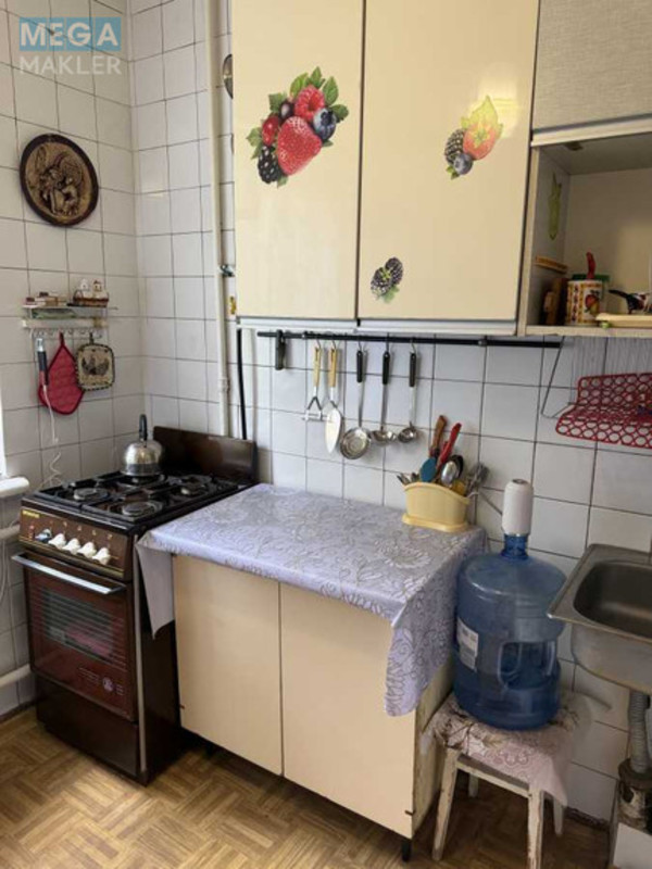 Оренда 2 кімнатної квартири, <a class="location-link" href="/kiev/" title="Недвижимость Київ">Київ</a>, <a class="location-link" href="/kiev/solomenskij/" title="Недвижимость Солом'янський район">Солом'янський р-н</a>, Михаила Донца ул., 18б (изображение 13)